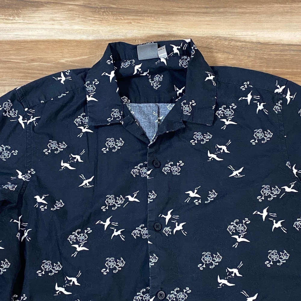 ASOS Button Up Shirt Mens L Crane Floral Print Black White Modern Casual Summer